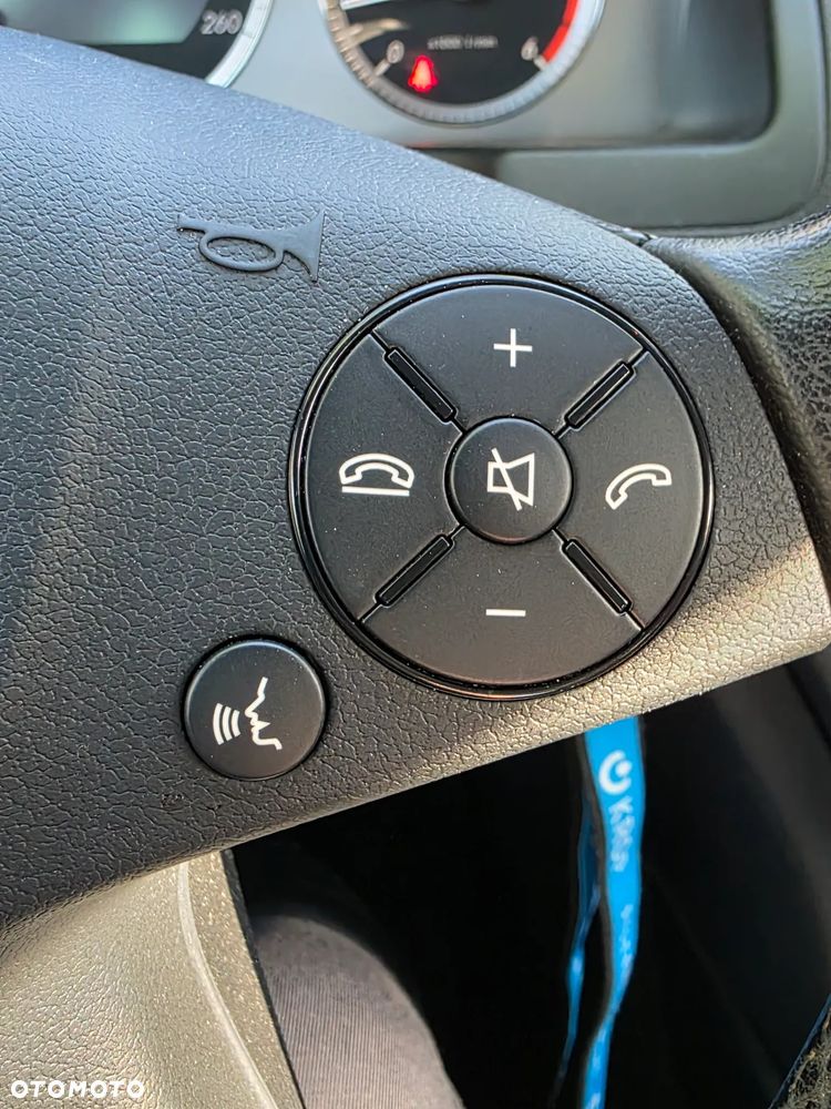 Mercedes-Benz Klasa C 220 CDI Elegance - 31