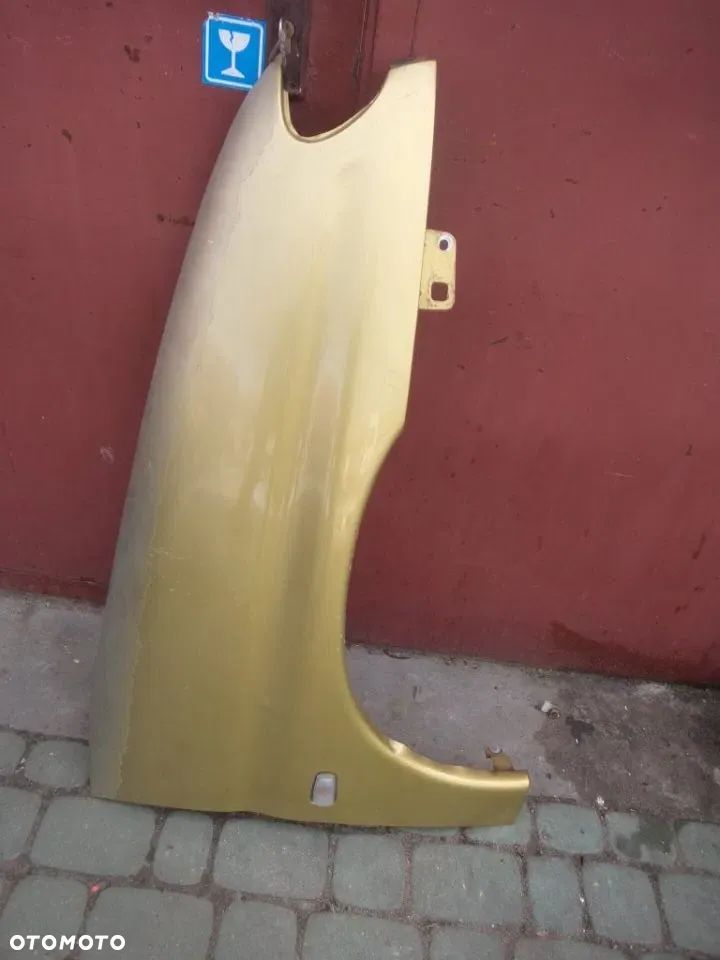 błotnik prawy Berlingo partner 1 bez rdzy - 1