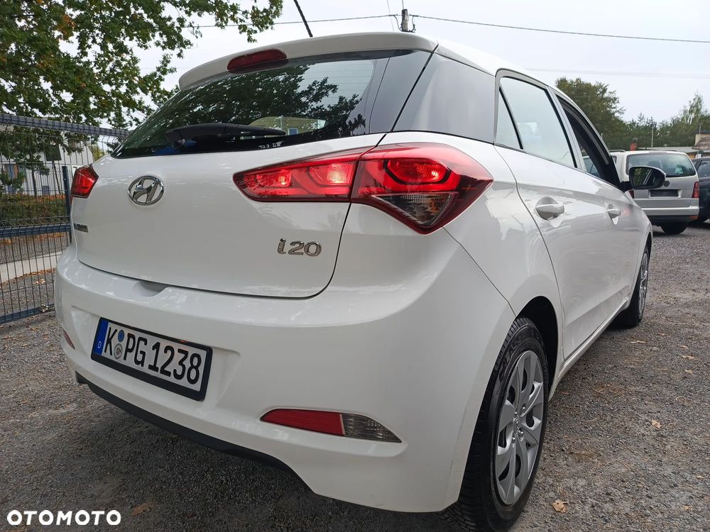 Hyundai i20 - 11