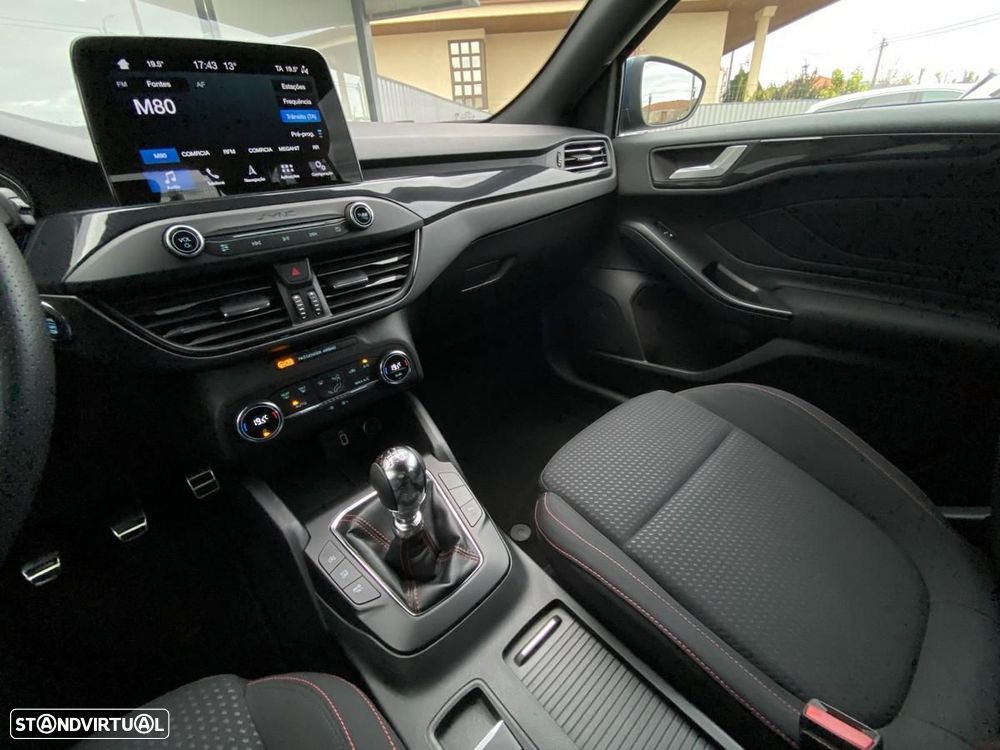 Ford Focus SW 1.0 EcoBoost ST-Line - 6