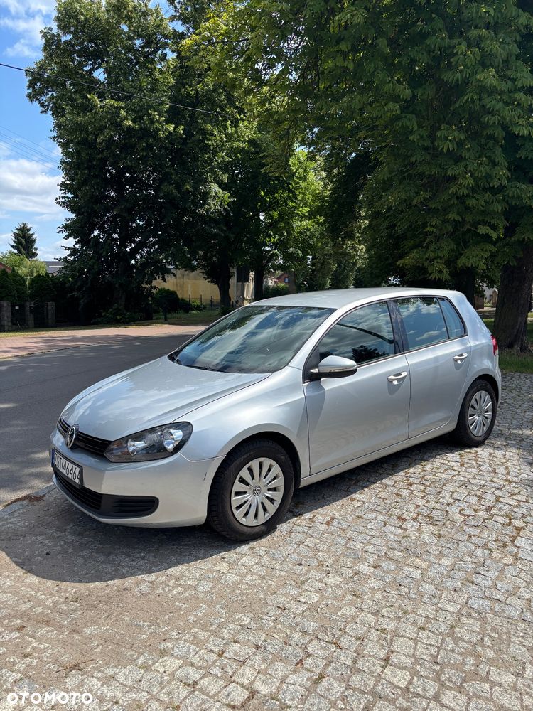 Volkswagen Golf - 2
