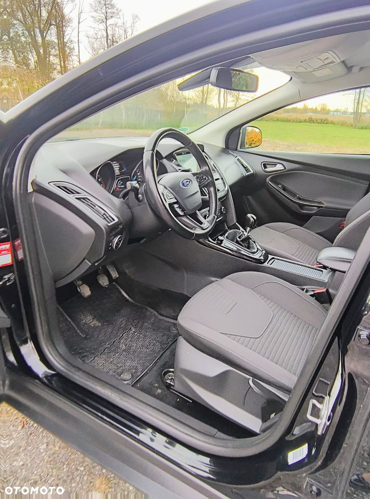 Ford Focus - 10