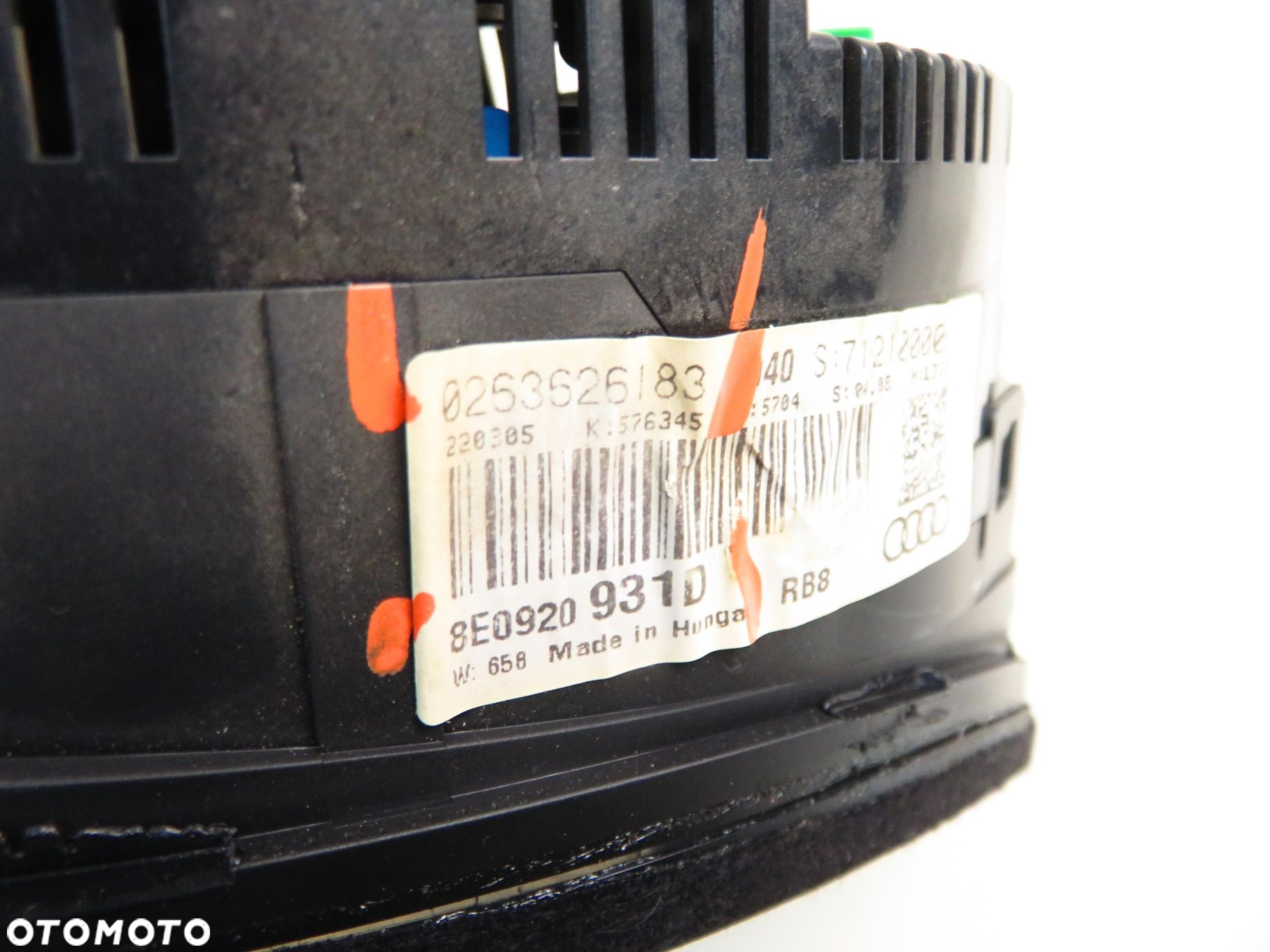 LICZNIK AUDI A4 B7 Avant 3.0 TDI 8E0920931D 0263626183 - 10