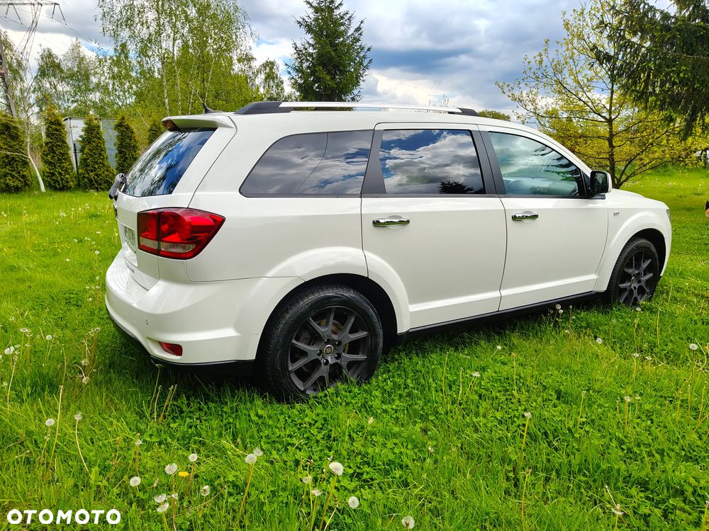 Fiat Freemont 2.0 Multijet Lounge AWD - 4