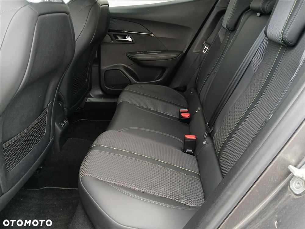 Peugeot 2008 1.2 PureTech GT Line S&S - 9