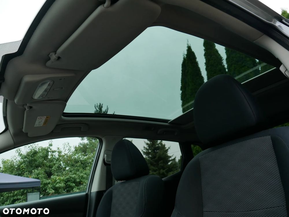 Nissan Qashqai 1.6 DIG-T N-Connecta - 26