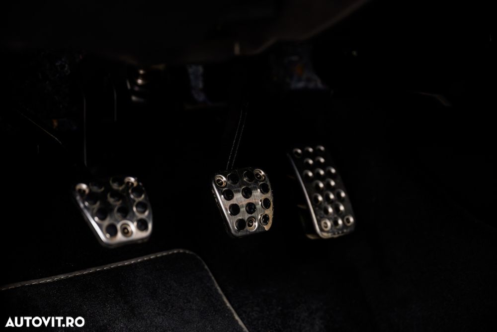 Honda Civic 1.5 VTEC Turbo Sport Plus - 25