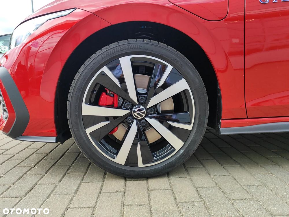 Volkswagen Golf - 12