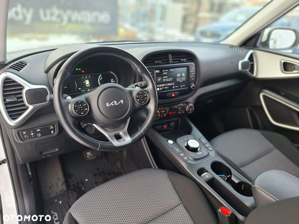 Kia Soul 64kWh M - 10
