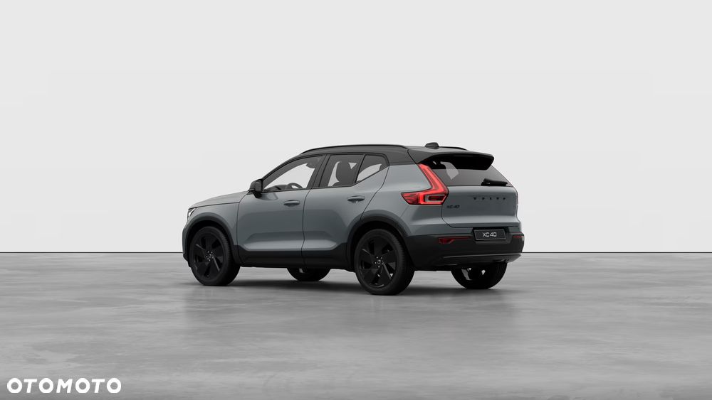 Volvo XC 40 B4 Plus Black Edition - 7