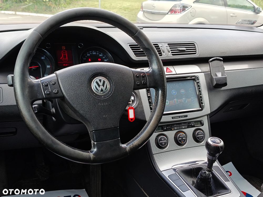 Volkswagen Passat 2.0 TDI DPF Comfortline - 6