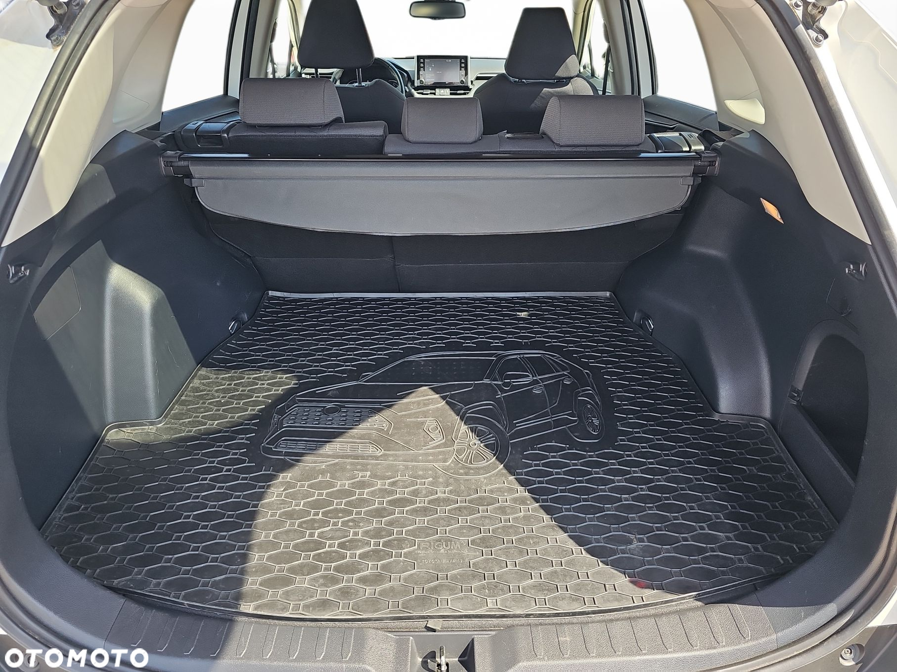 Toyota RAV4 - 24