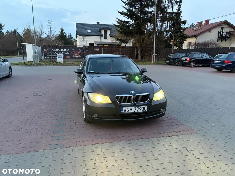 BMW Seria 3 325d - 1