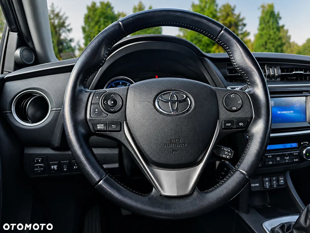 Toyota Auris 1.6 Sol - 15