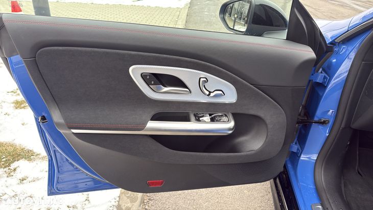 Mercedes-Benz CLA 220 4MATIC Coupe - 5