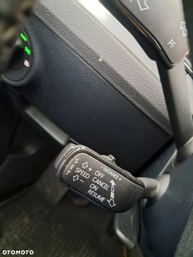 Skoda Superb 2.0 TDI SCR Style DSG - 22