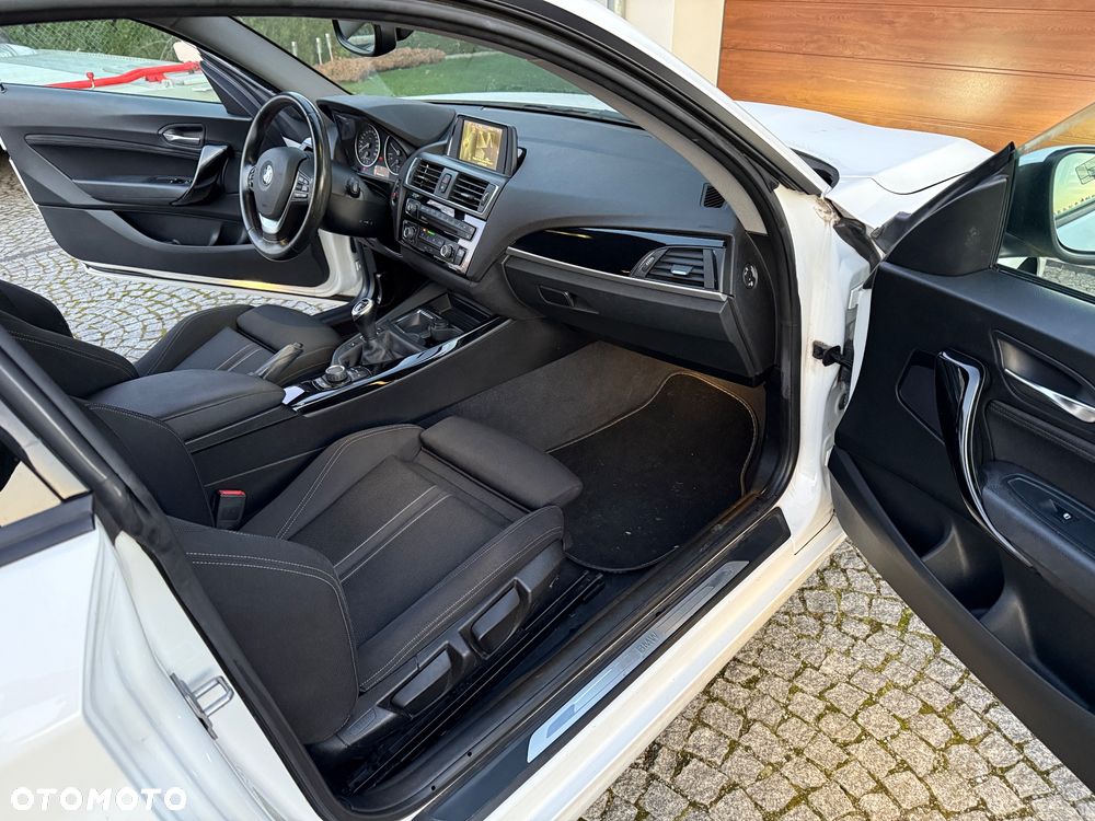 BMW Seria 1 116d EfficientDynamics Edition Sport Line - 23