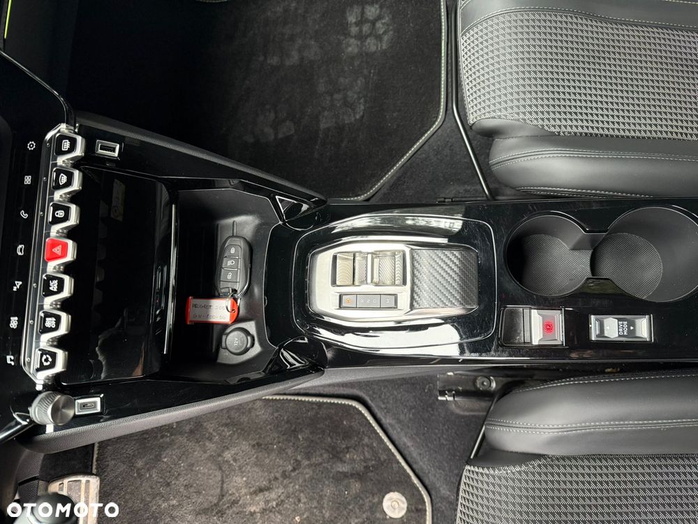 Peugeot 2008 1.2 Pure Tech GPF Allure S&S EAT6 - 20