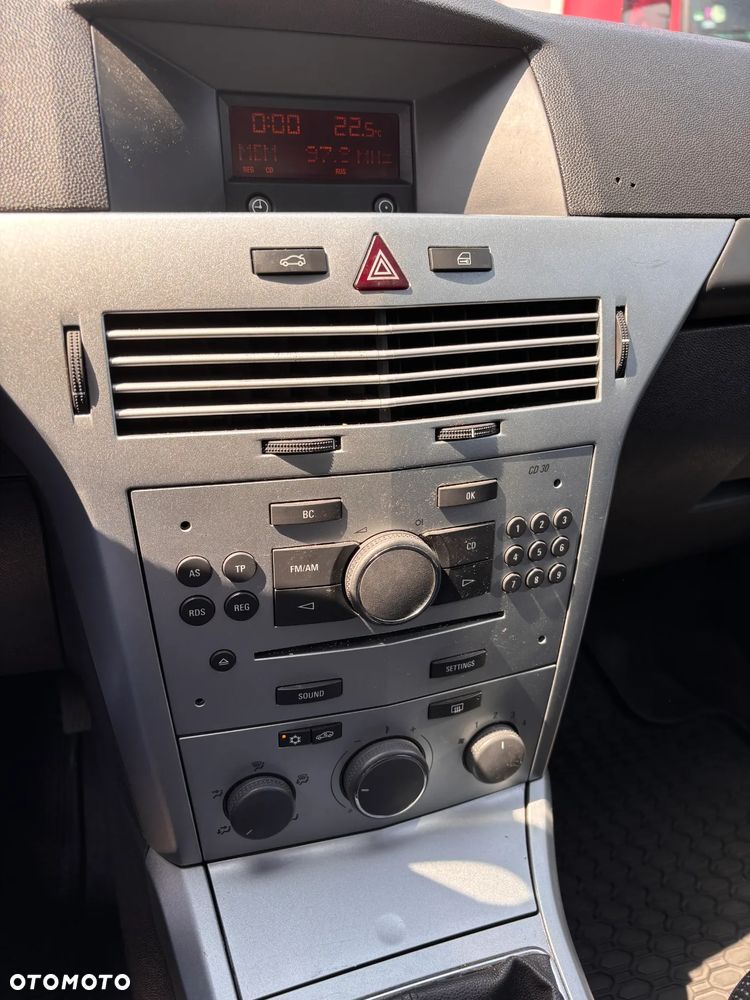 Opel Astra III 1.6 Enjoy - 9