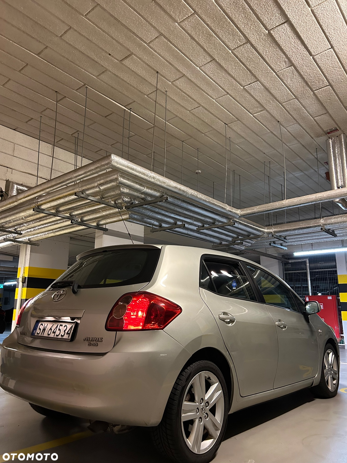 Toyota Auris 2.2 D-4D X + NAVI - 9