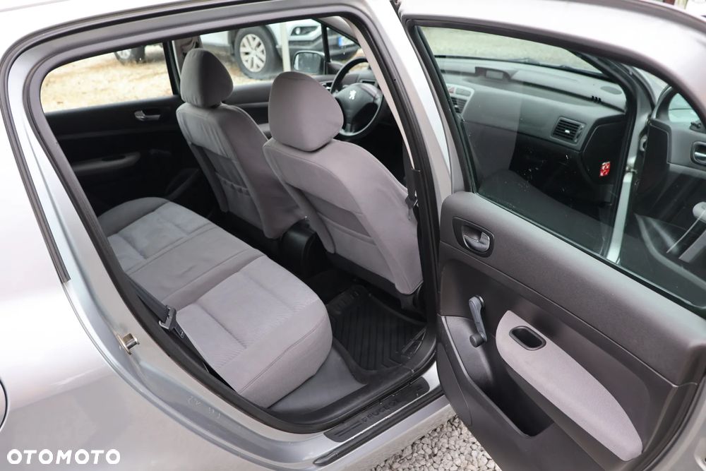 Peugeot 307 1.4 Mistral - 11