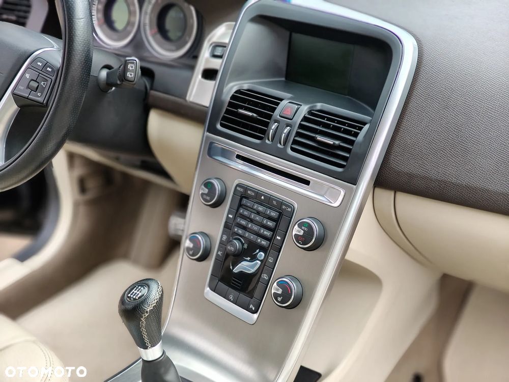 Volvo XC 60 D4 R-Design Kinetic - 17