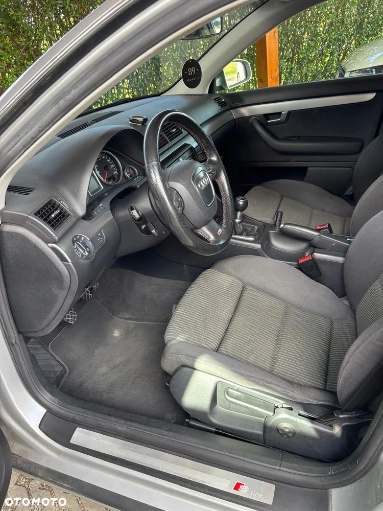 Audi A4 Avant 1.8T Quattro - 10