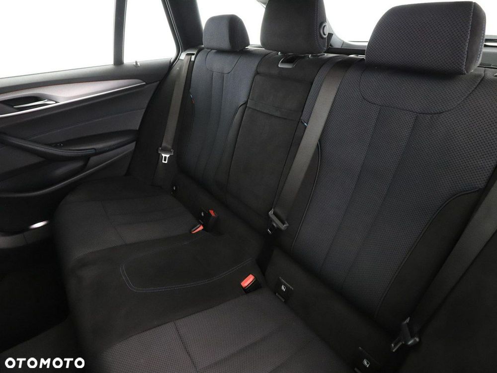 BMW Seria 5 520d xDrive M Sport Edition - 18