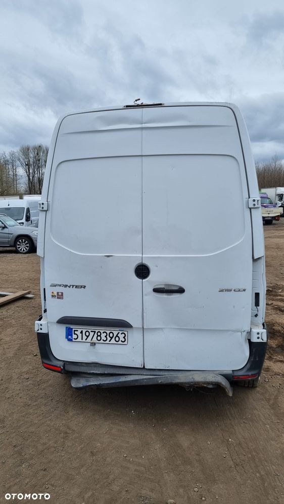 Mercedes-Benz Sprinter - 5
