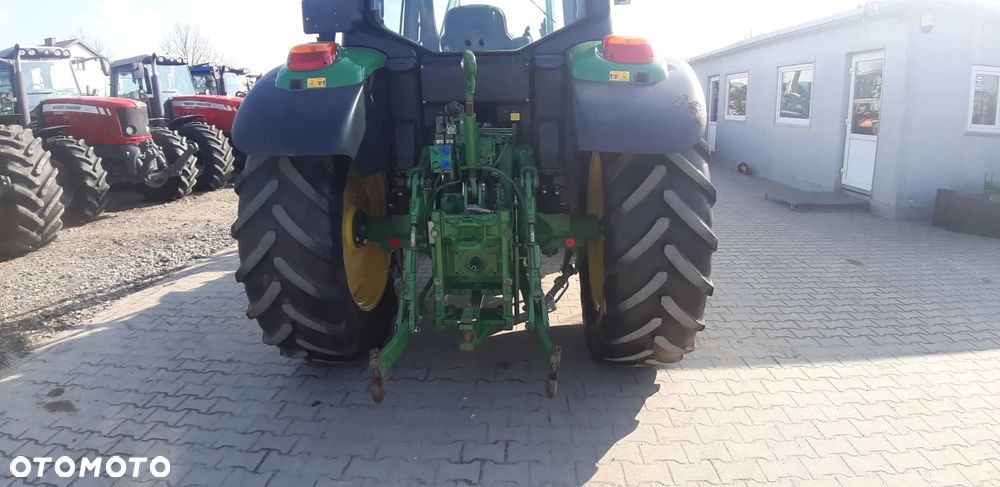 John Deere 6115 M - 6