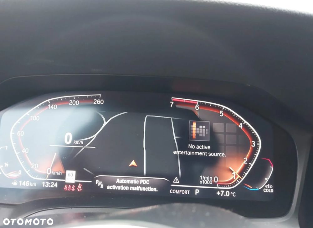 BMW Seria 3 330i xDrive M Sport Shadow - 11