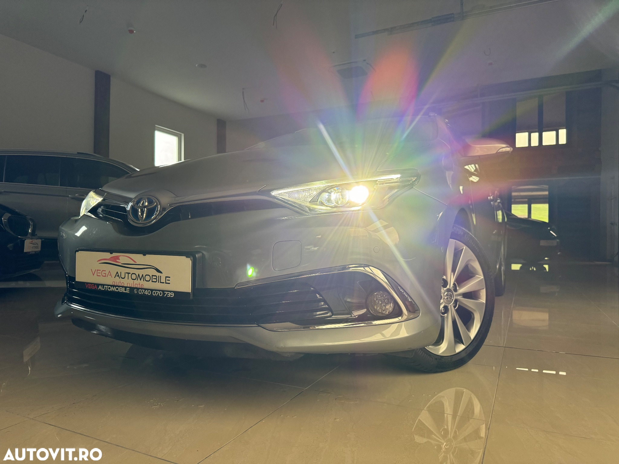 Toyota Auris 1.8 VVT-i Hybrid Automatik Touring Sports Edition-S - 31