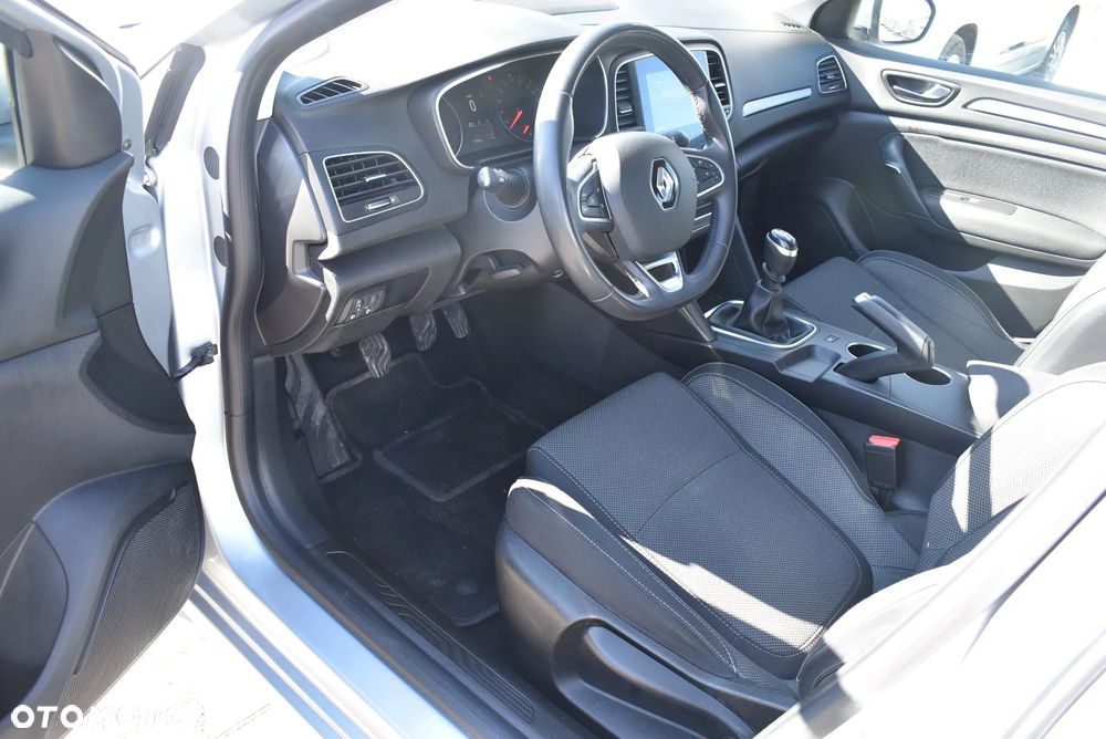 Renault Megane 1.3 TCe FAP Equilibre - 9