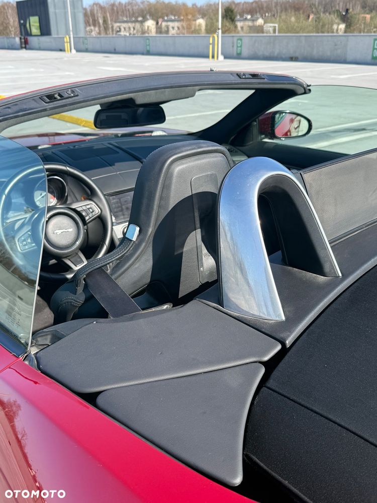Jaguar F-Type S - 9