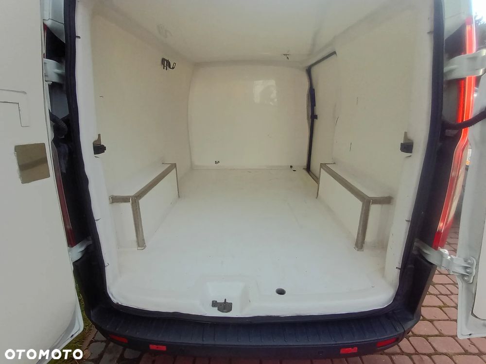Ford Transit Custom - 34