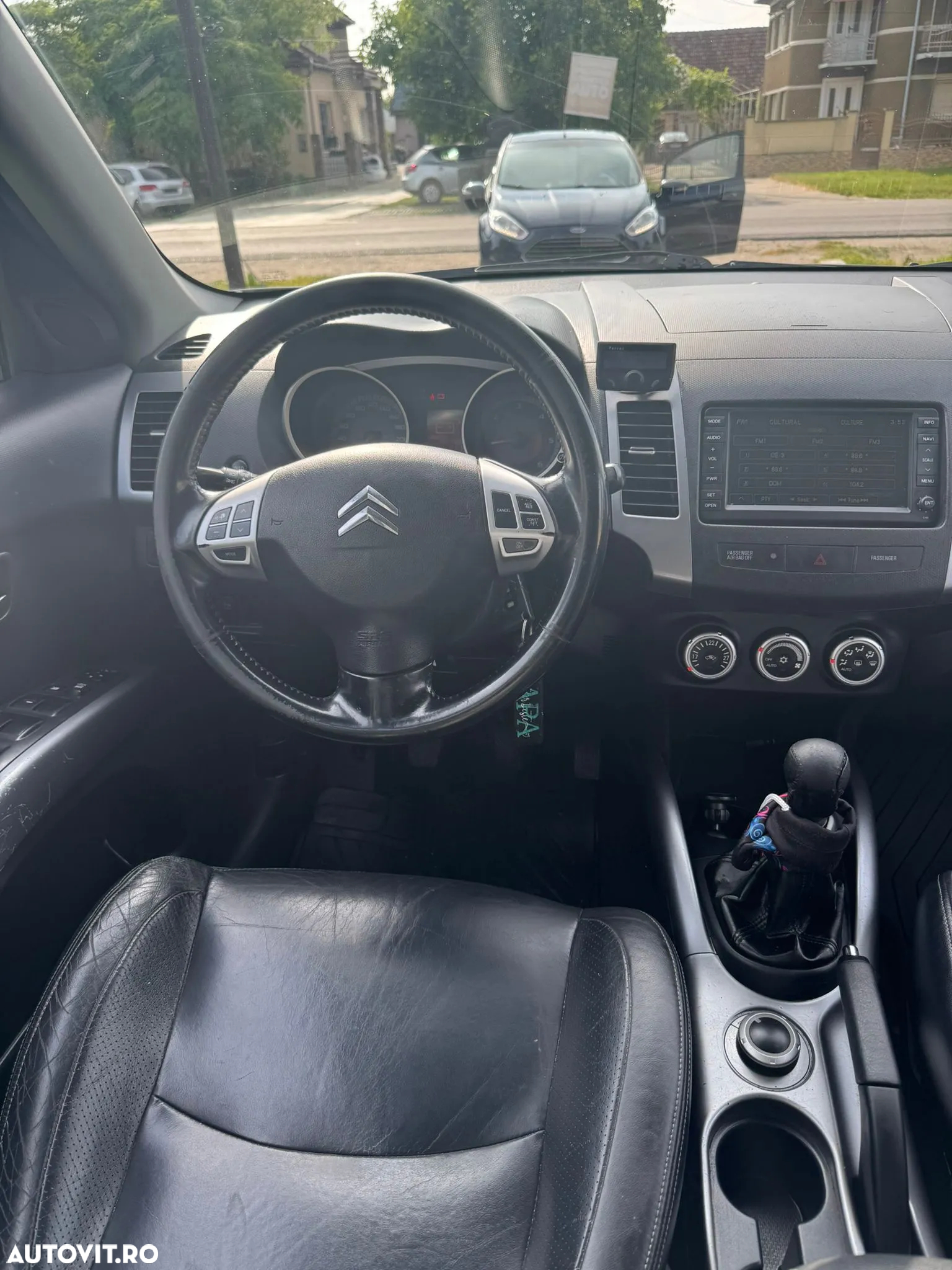 Citroën C-Crosser 2.2 HDI Confort - 11
