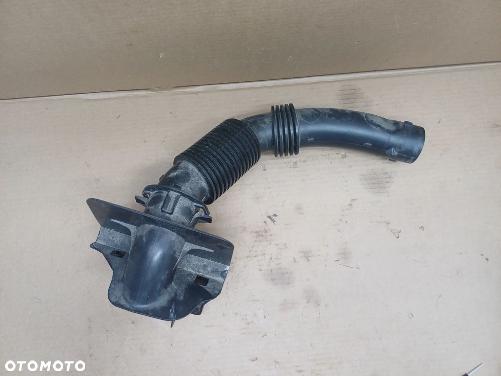 Dolot powietrza rura Passat B6 2.0 TDI 3C0129618D - 3