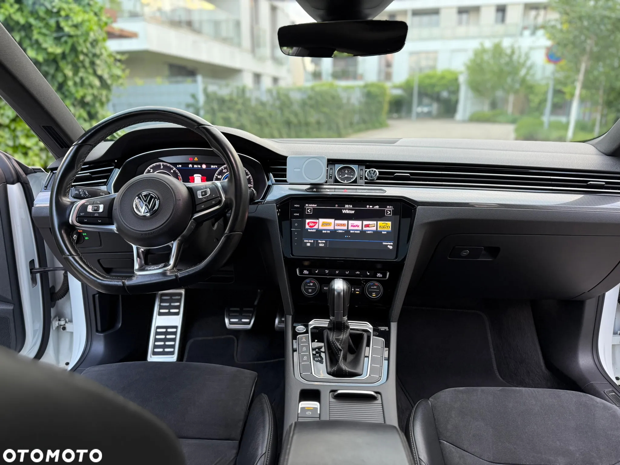 Volkswagen Arteon 2.0 TDI Bi-Turbo SCR 4Mot R-Line Edition DSG - 19
