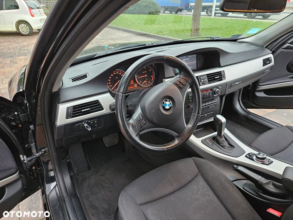 BMW Seria 3 - 24