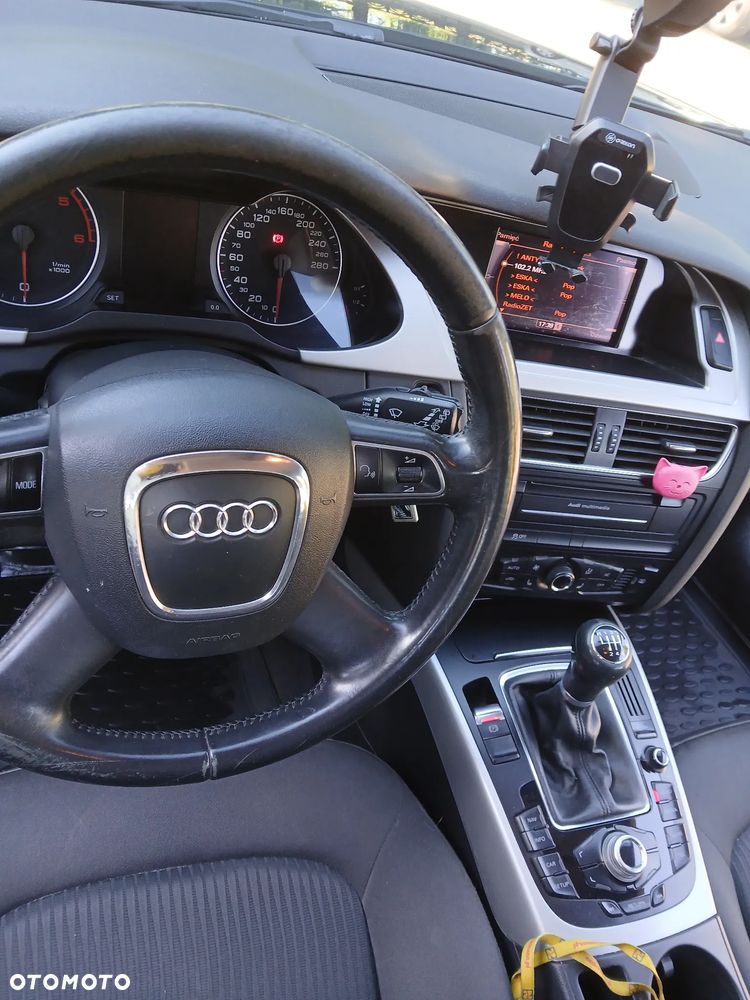 Audi A4 Avant 2.0 TDI - 12