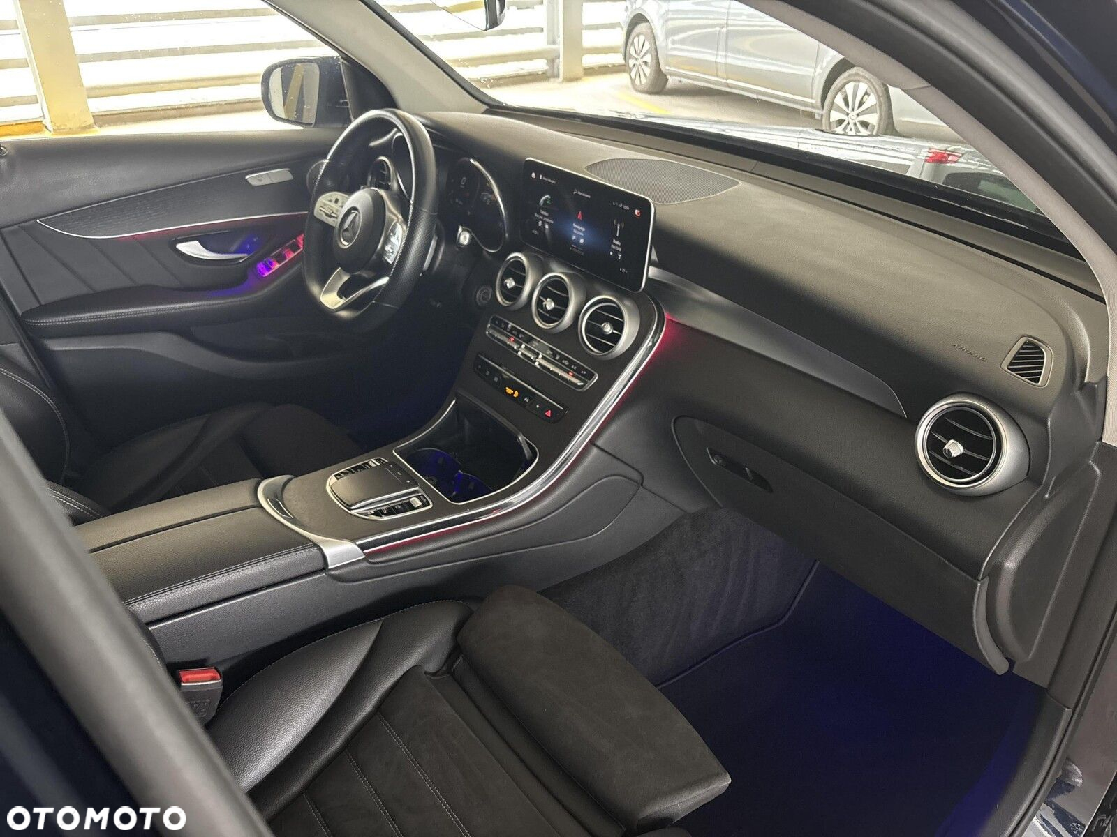 Mercedes-Benz GLC - 16