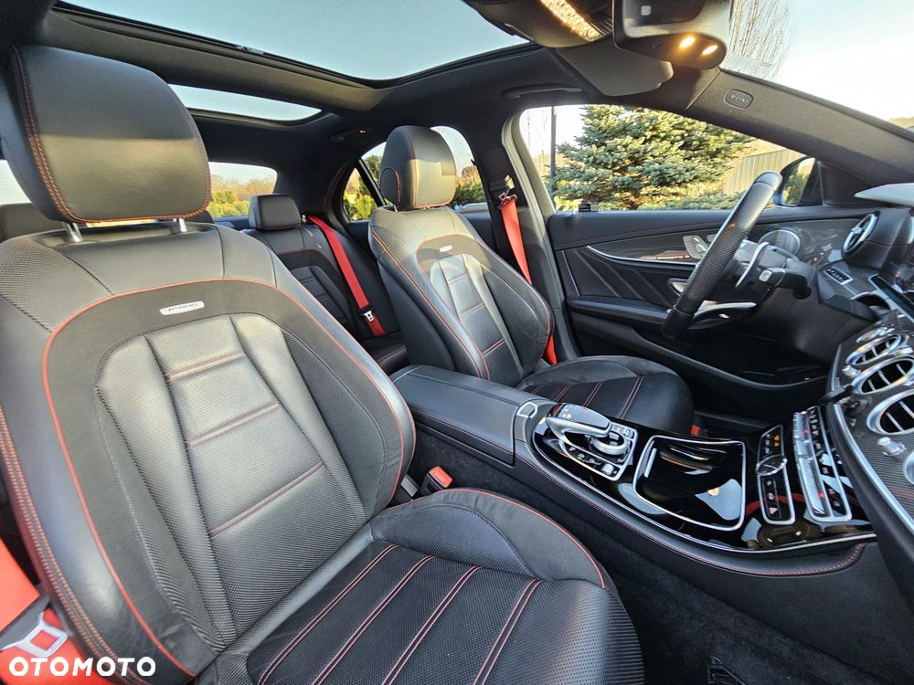 Mercedes-Benz Klasa E - 21