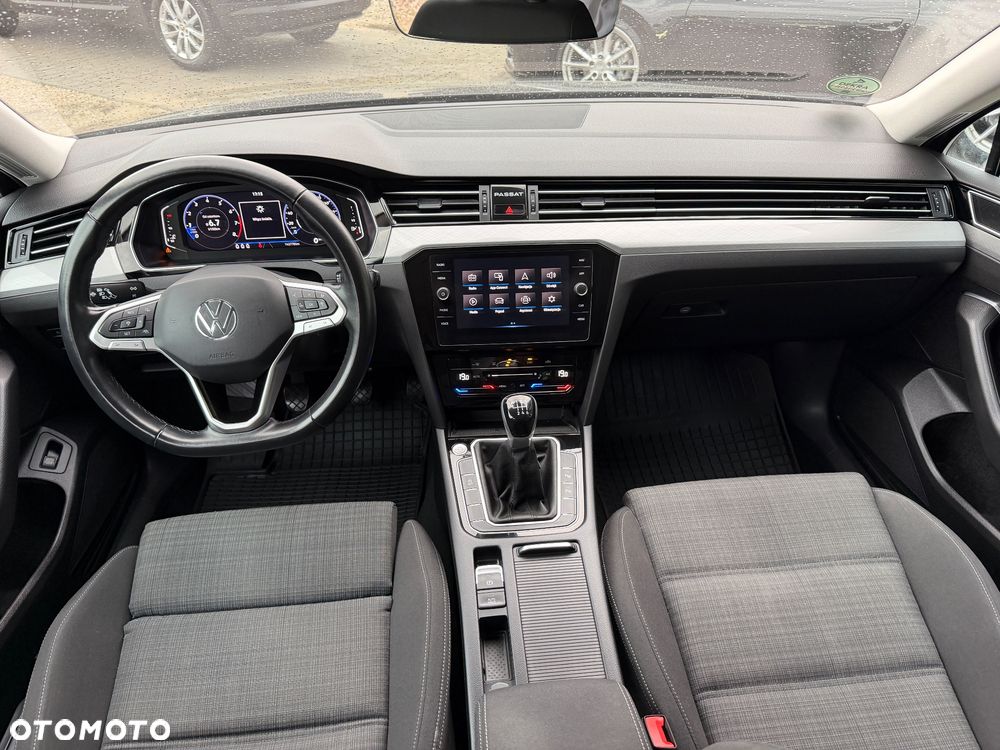 Volkswagen Passat 1.5 TSI EVO Elegance - 19