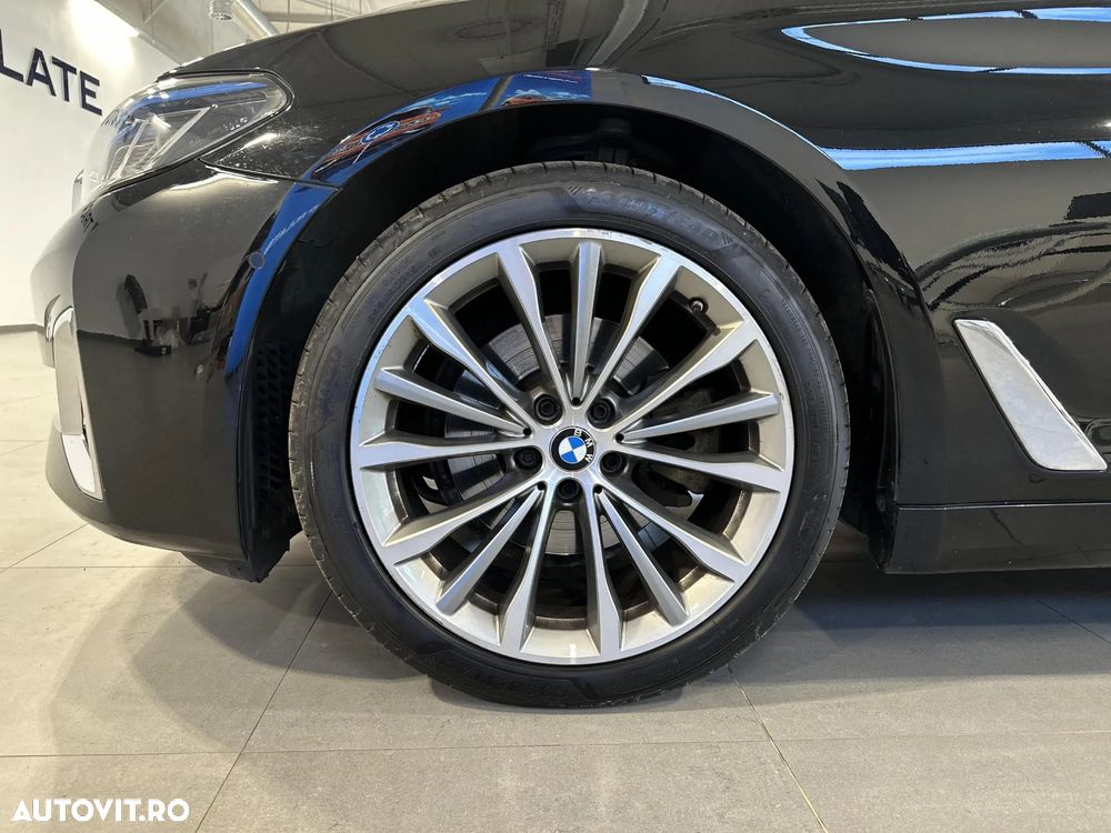 BMW Seria 5 520d Aut. - 13