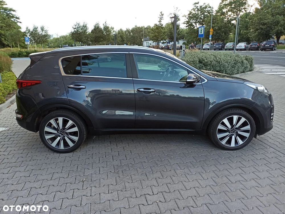 Kia Sportage 1.7 CRDI 2WD ISG Dream-Team Edition - 4