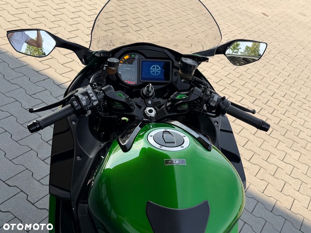 Kawasaki Ninja H2 SX - 26