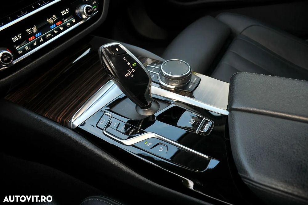 BMW Seria 5 520d AT MHEV - 25