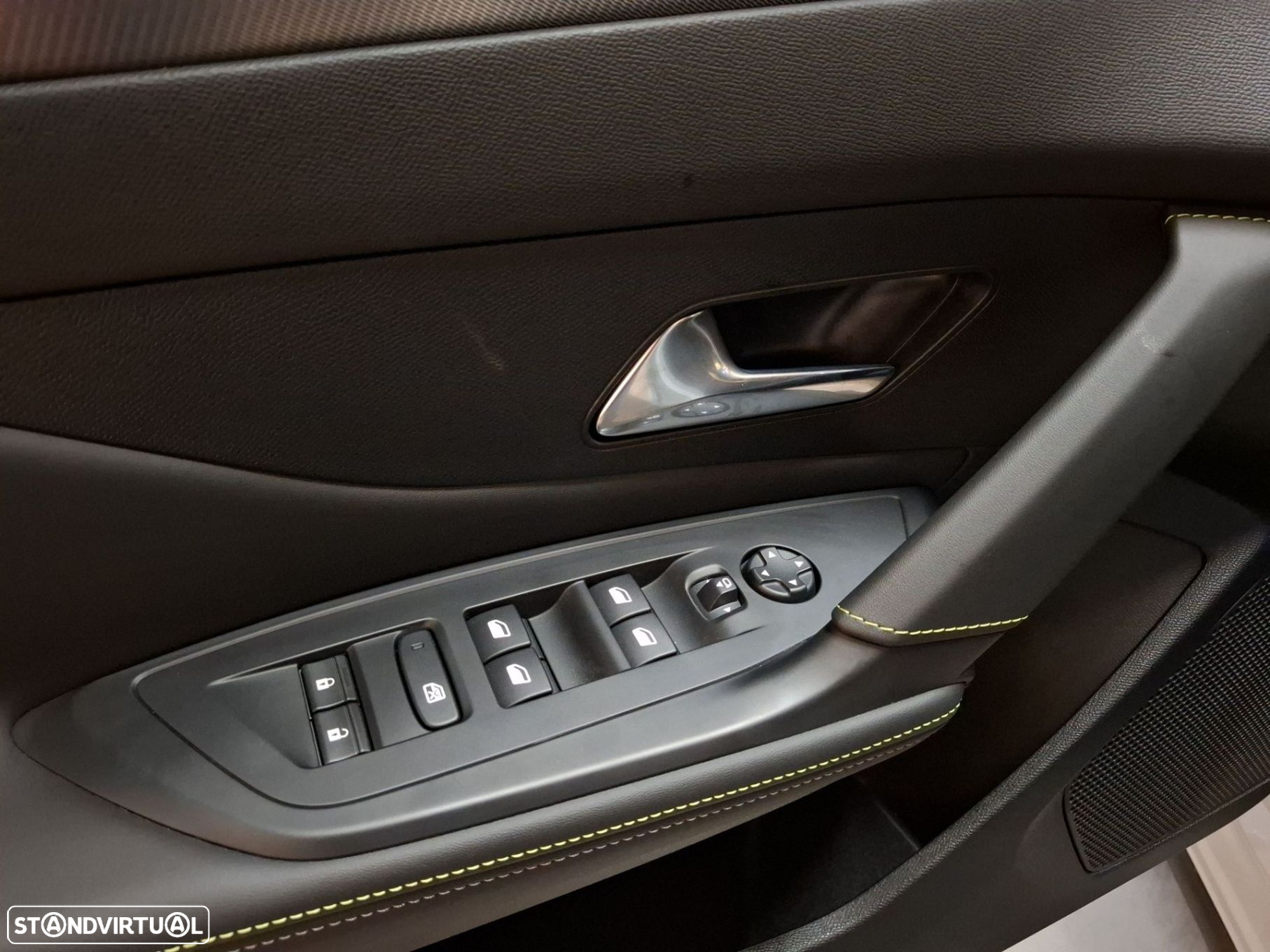 Peugeot 408 1.6 Hybrid GT e-EAT8 - 25