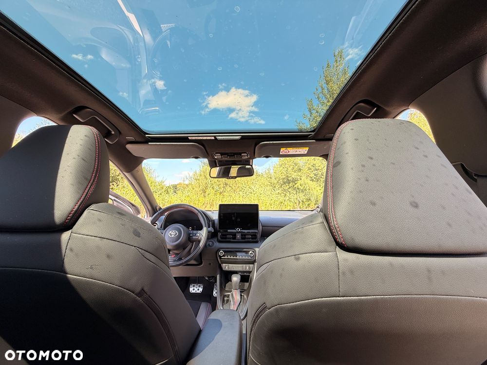 Toyota Yaris Hybrid 1.5 GR Sport - 14