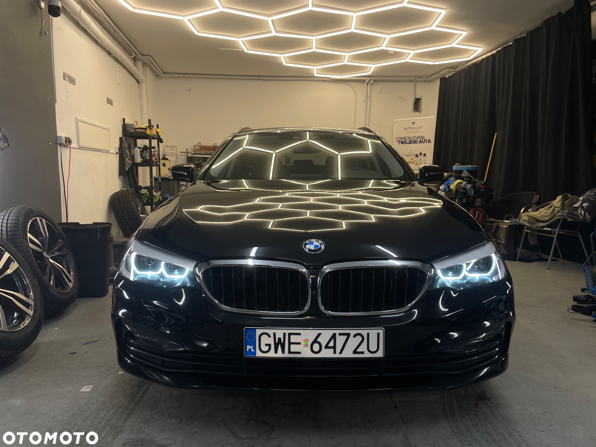 BMW Seria 5 520d Sport Line - 9
